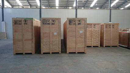 工厂出口搬迁一条龙 国内贸易代理的全面服务解析